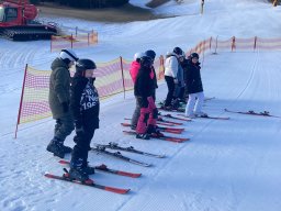 Skitag der 2. Klassen - Puchberg/Schneeberg